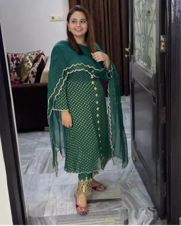 Punjabi salwar suits online