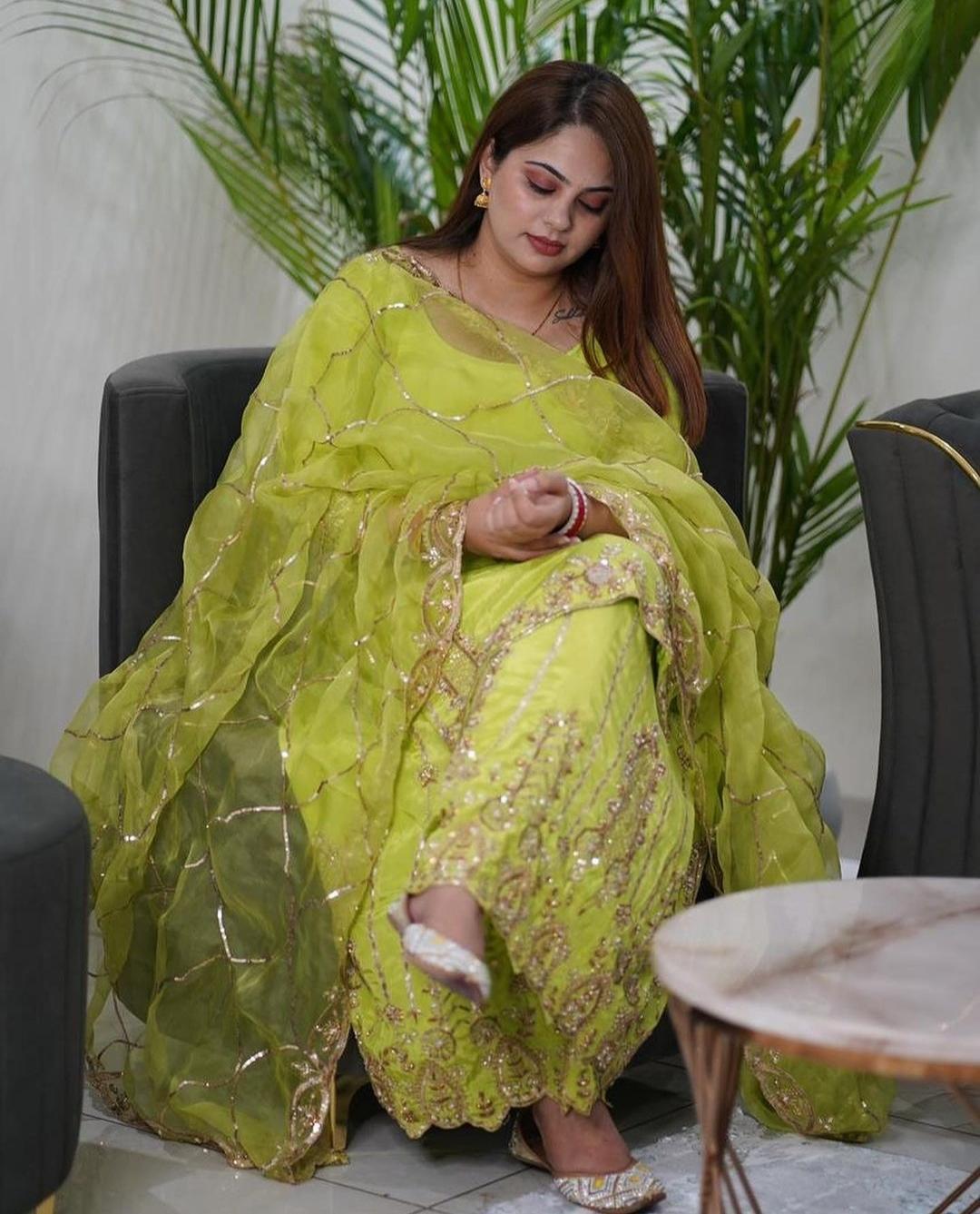 Buy Punjabi Suit Design | Green Online - Fashion Doctorz