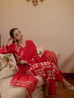 punjabi-suit-3-Georgette-Kurta-and-Duppatta