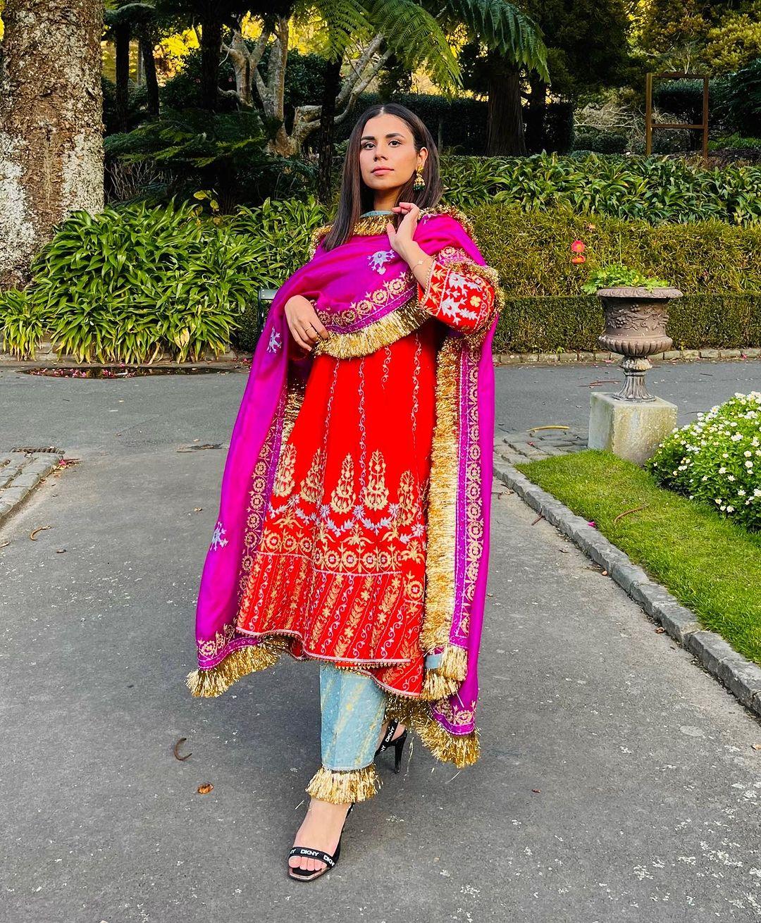 Designer Red Silk Punjabi Bridal Suit With Green Dupatta