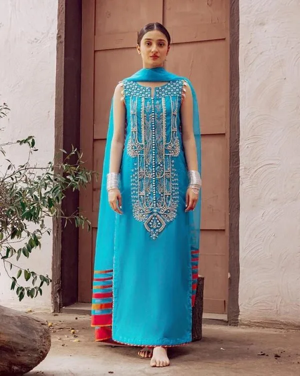 Punjabi Wedding Outfit | Punjabi Suit Design | Bluee Suit