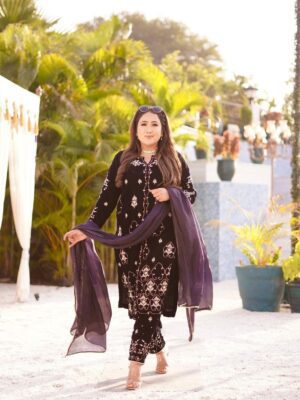 Latest Suit Design Punjabi Suit