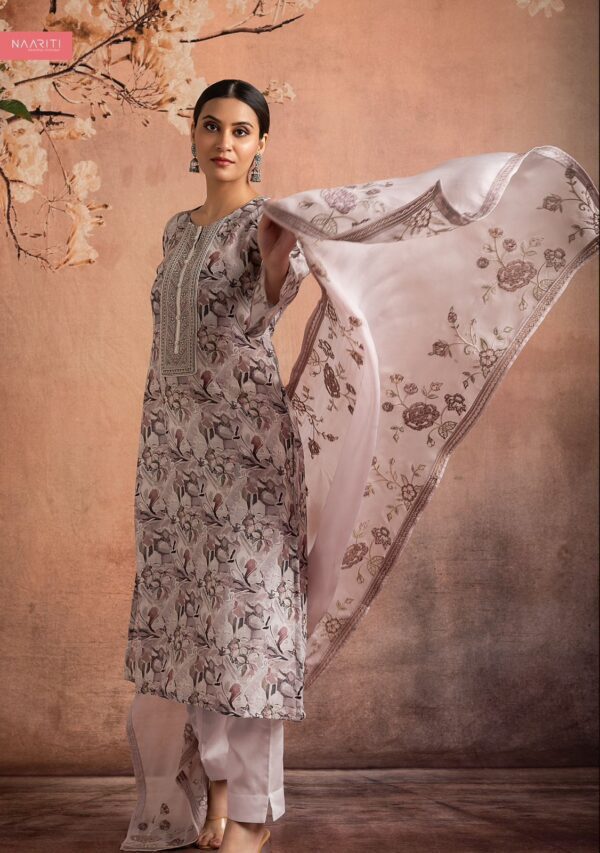 Naariti Filoma Maslin silk suit with embroidery