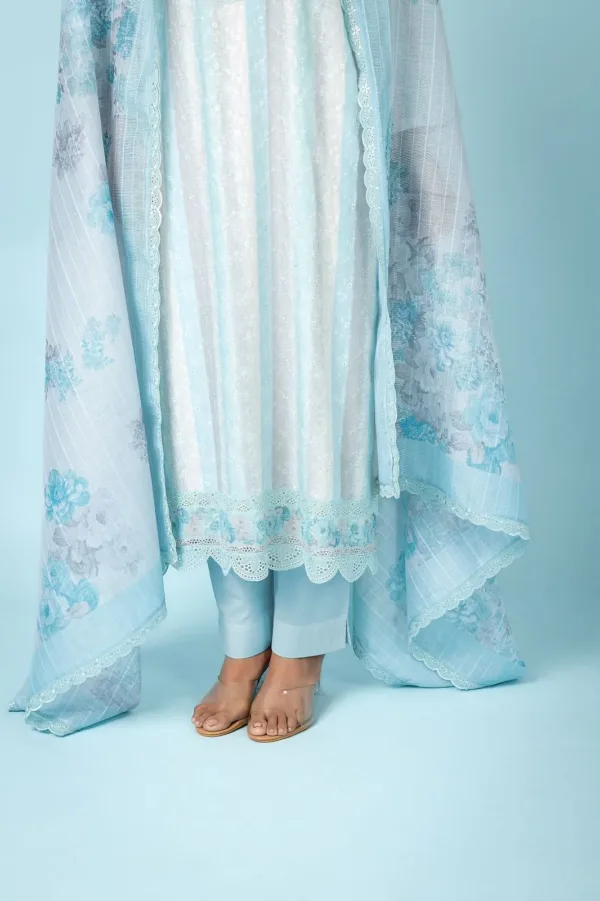 Naariti Tansy Muslin Silk Suit With Embroidery