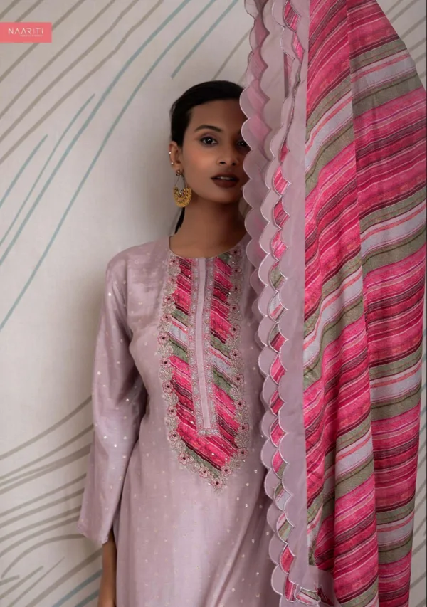 Naariti Tikwah latest silk suit design