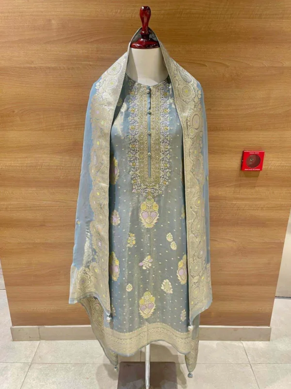 Naariti Taqfa silk suits wedding wear