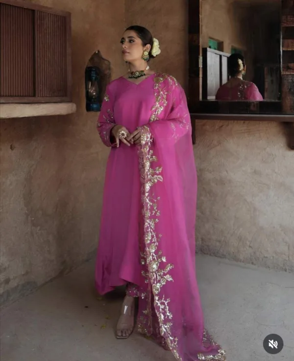 Pink punjabi suit for girls