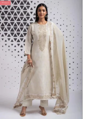 Naariti Paniz organza suit set | Designer suits for women