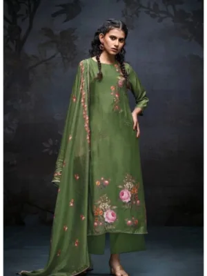 Ganga Fera silk suit set for ladies - Peacock Green
