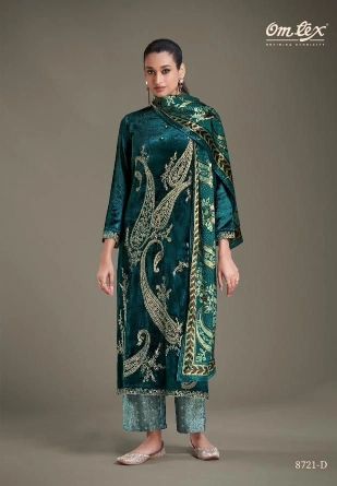 Green-velvet-suit-for-women